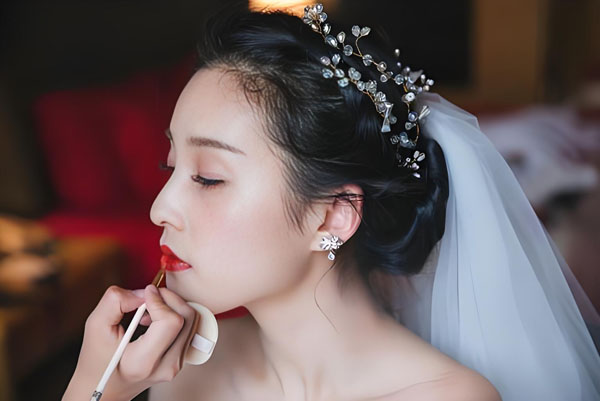 呼和浩特婚纱摄影|呼和浩特梅子彩妆造型